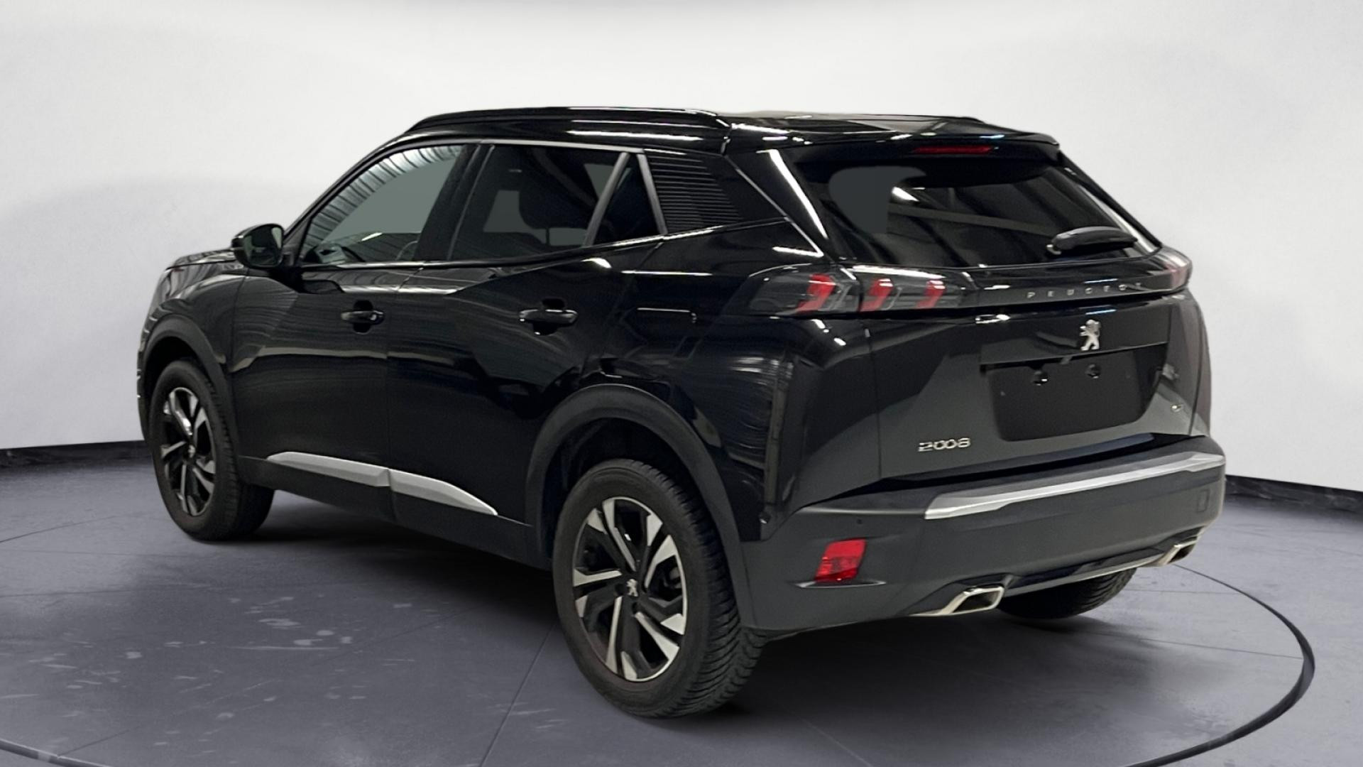 Nouvelle PEUGEOT 2008  1.2i PureTech 12V S&S - 130 - EAT8  II GT