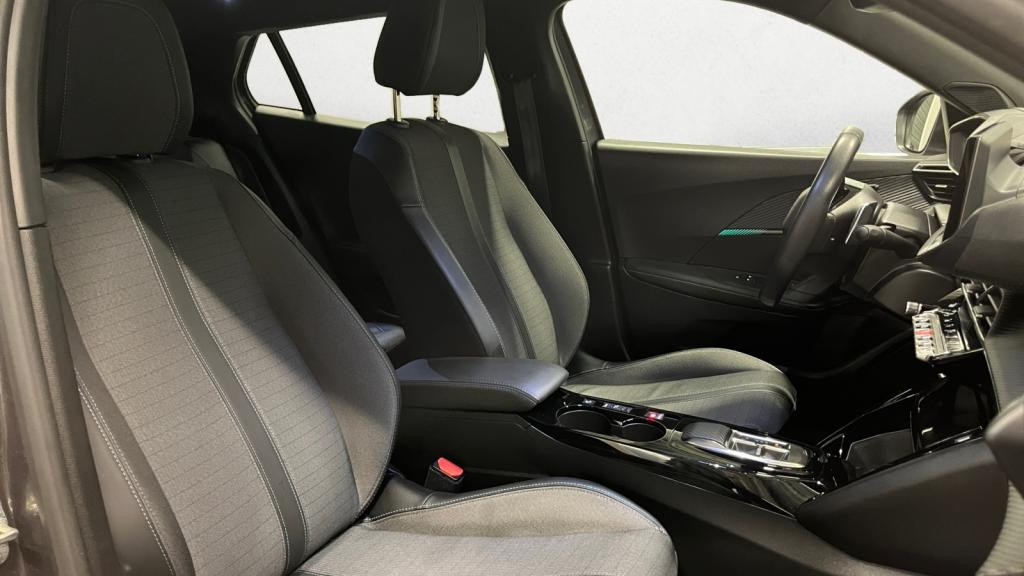 Nouvelle PEUGEOT 2008  1.2i PureTech 12V S&S - 130 - EAT8  II Allure Pack