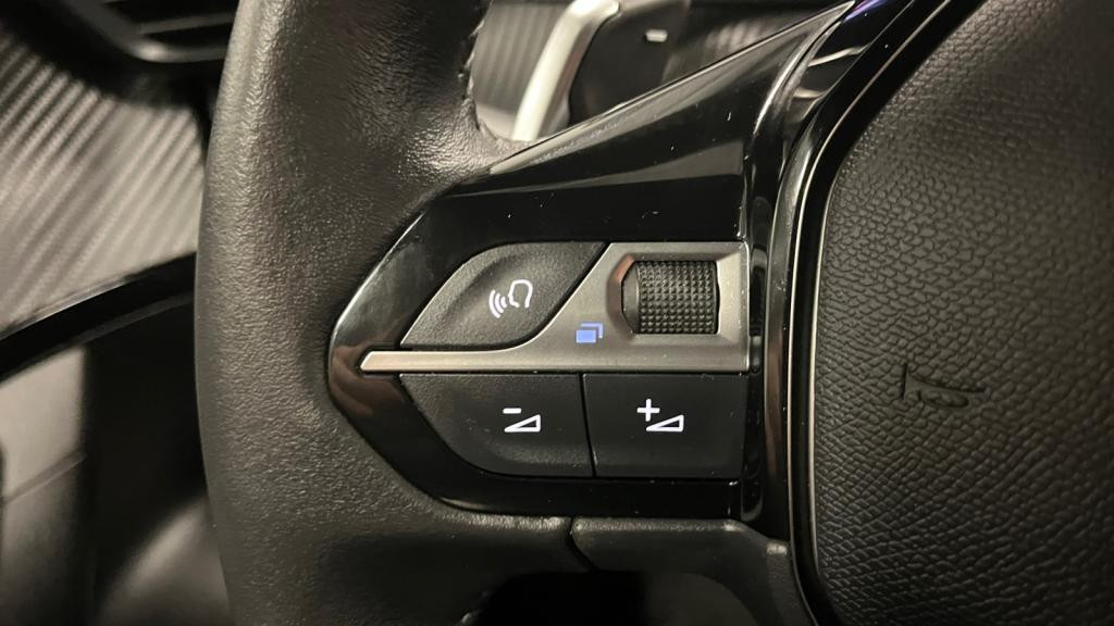 Nouvelle PEUGEOT 2008  1.2i PureTech 12V S&S - 130 - EAT8  II Allure Pack