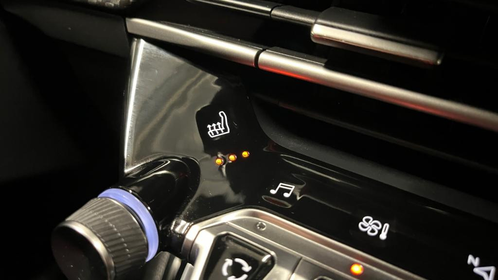 Nouvelle PEUGEOT 2008  1.2i PureTech 12V S&S - 130 - EAT8  II Allure Pack