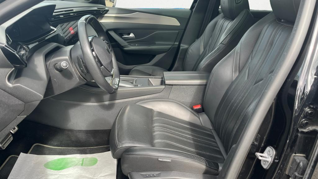 Nouvelle PEUGEOT 308  1.2i PureTech 12V S&S - 130 - EAT8  III BERLINE GT 