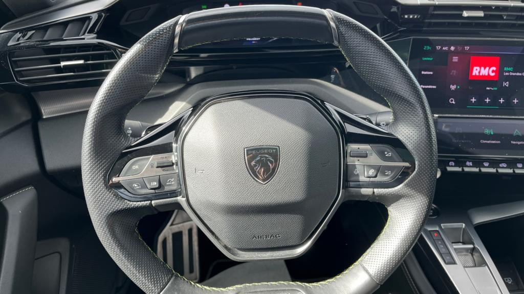 Nouvelle PEUGEOT 308  1.2i PureTech 12V S&S - 130 - EAT8  III BERLINE GT 