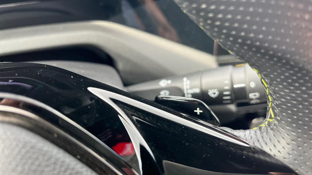 Nouvelle PEUGEOT 308  1.2i PureTech 12V S&S - 130 - EAT8  III BERLINE GT 