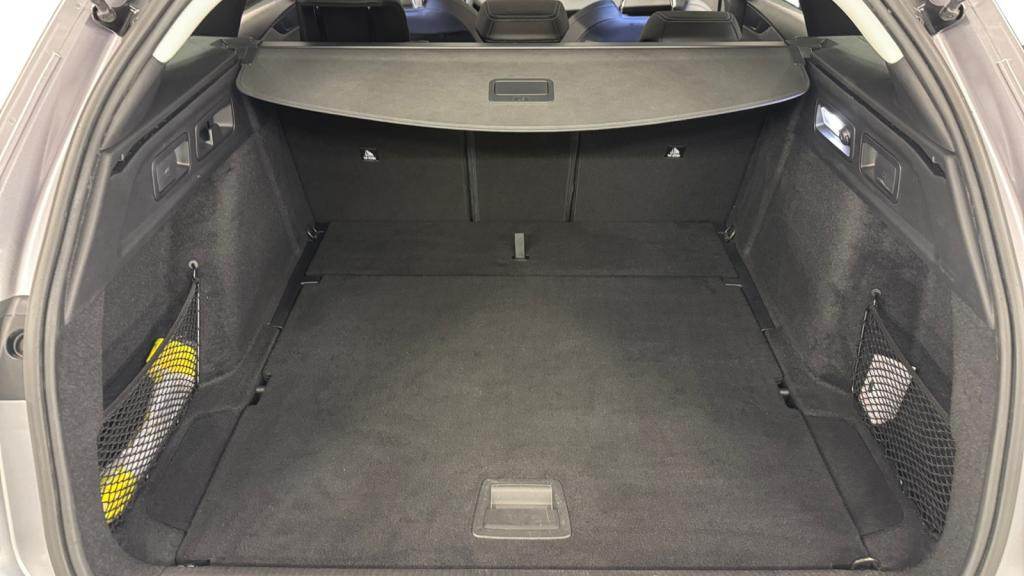 Nouvelle PEUGEOT 308 SW 1.5 BlueHDi S&S - 130 - EAT8  III Allure Pack