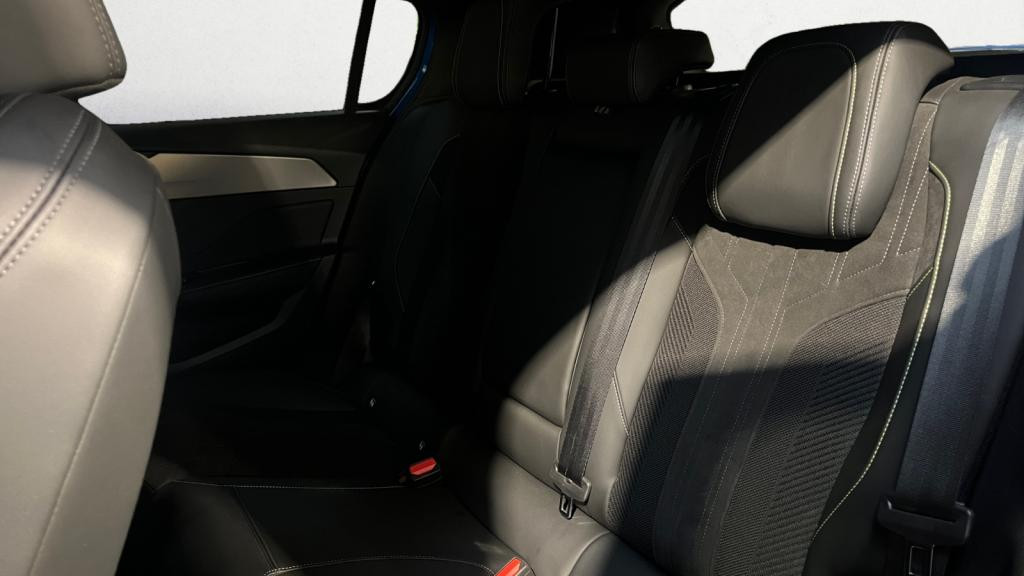 Nouvelle PEUGEOT 308  1.2i PureTech 12V S&S - 130 - EAT8  III BERLINE GT 