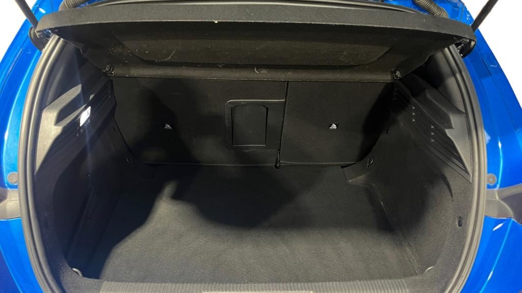 Nouvelle PEUGEOT 308  1.2i PureTech 12V S&S - 130 - EAT8  III BERLINE GT 