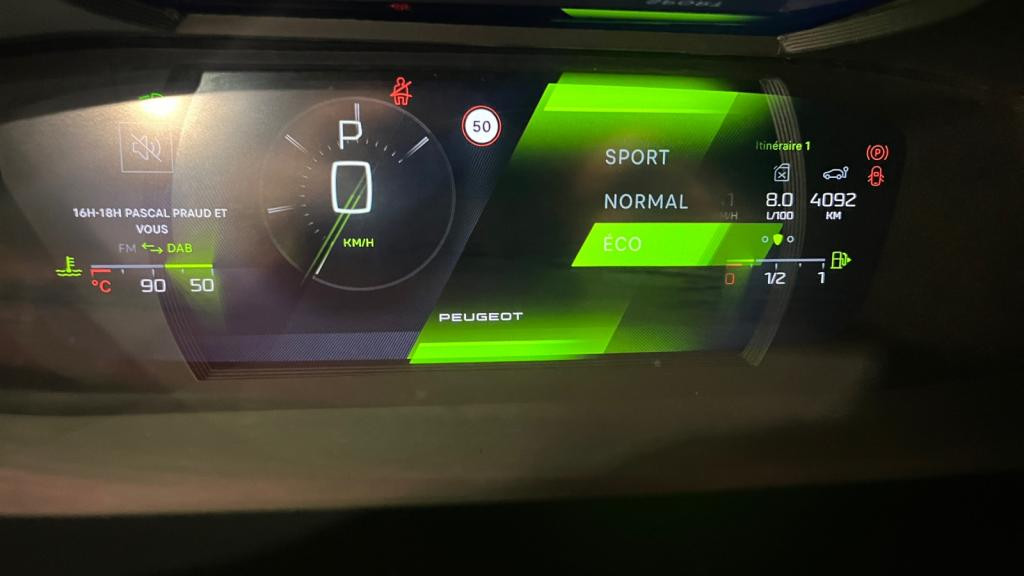 Nouvelle PEUGEOT 308  1.2i PureTech 12V S&S - 130 - EAT8  III BERLINE GT 