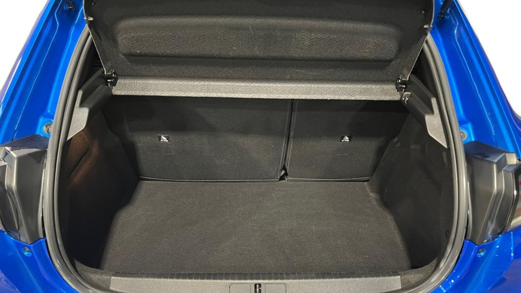 Nouvelle PEUGEOT 208  1.2i PureTech 12V S&S - 100  II BERLINE Allure PHASE 2