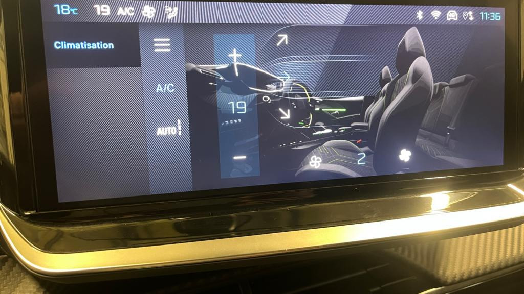 Nouvelle PEUGEOT 208  1.2i Hybrid - 100 - e-DCS6  II BERLINE Allure PHASE 2