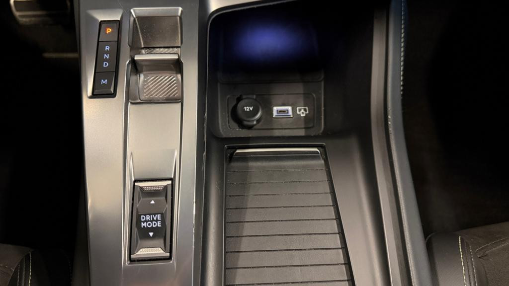 Nouvelle PEUGEOT 308 SW 1.5 BlueHDi S&S - 130 - EAT8  III SW BREAK GT