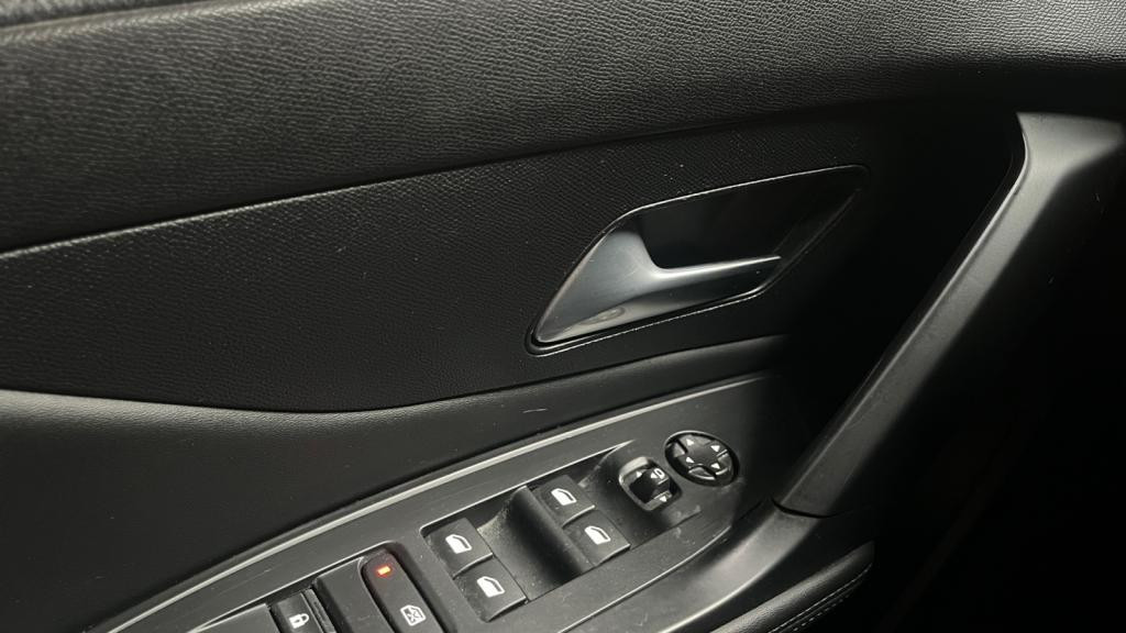 Nouvelle PEUGEOT 308  1.2i PureTech 12V S&S - 130 - EAT8  III BERLINE Allure