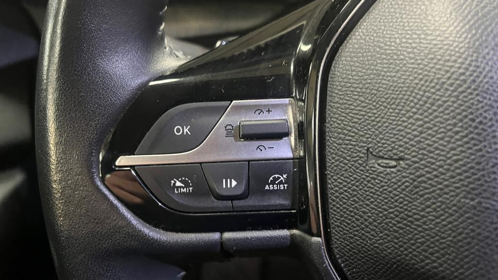 Nouvelle PEUGEOT 308  1.2i PureTech 12V S&S - 130 - EAT8  III BERLINE Allure