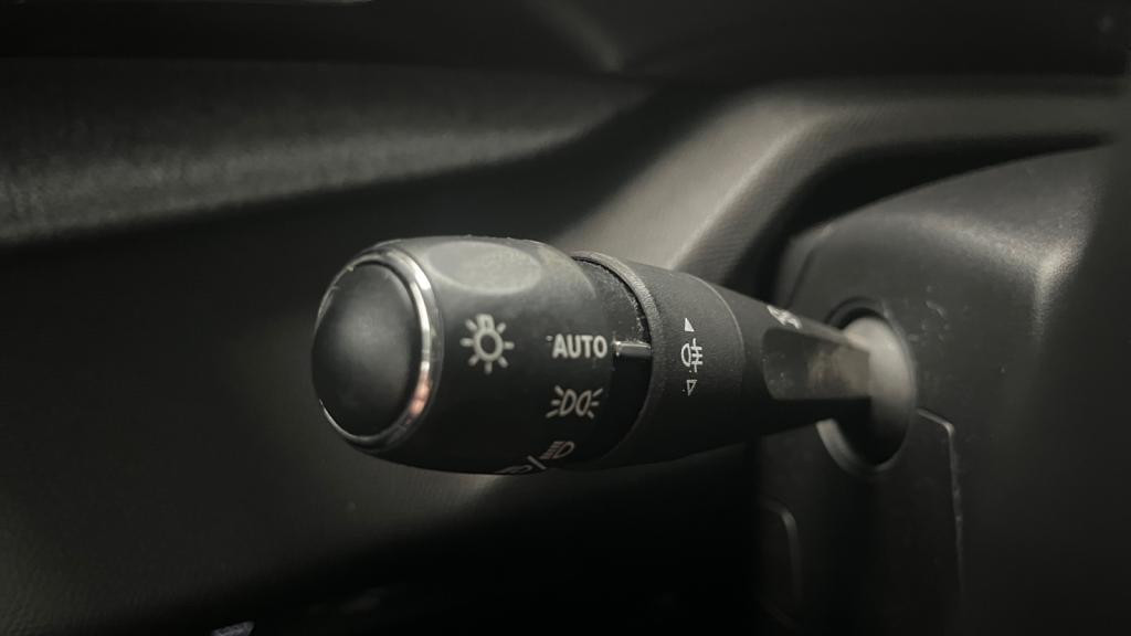 Nouvelle PEUGEOT 308  1.2i PureTech 12V S&S - 130 - EAT8  III BERLINE Allure