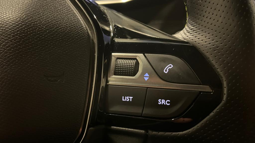 Nouvelle PEUGEOT 208  1.5 BlueHDi S&S - 100  II BERLINE GT