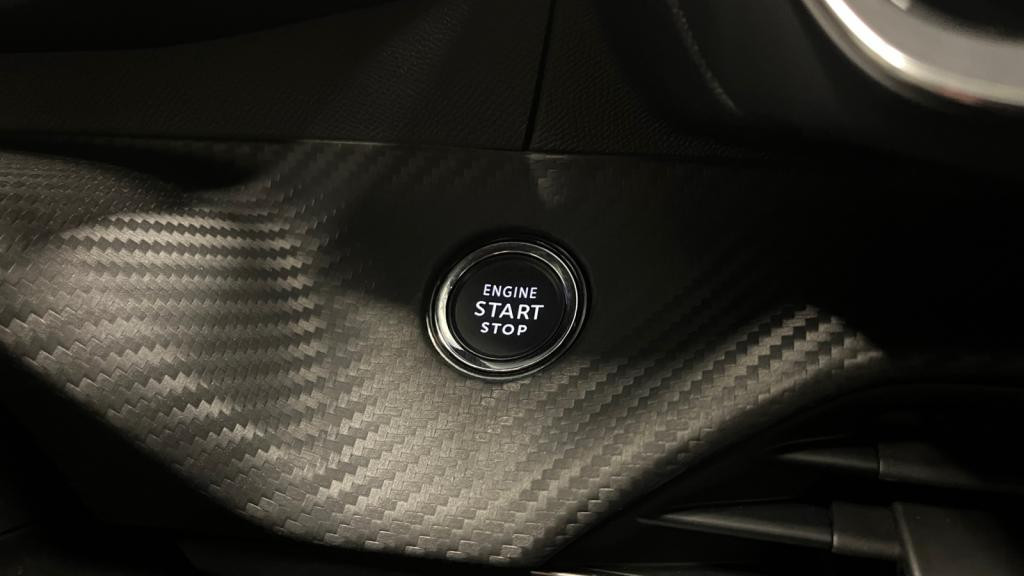 Nouvelle PEUGEOT 208  1.5 BlueHDi S&S - 100  II BERLINE GT