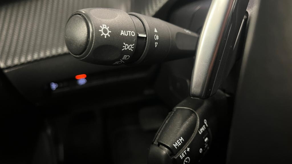 PEUGEOT 2008 1.2i PureTech 12V S&S - 130 - EAT8  Allure