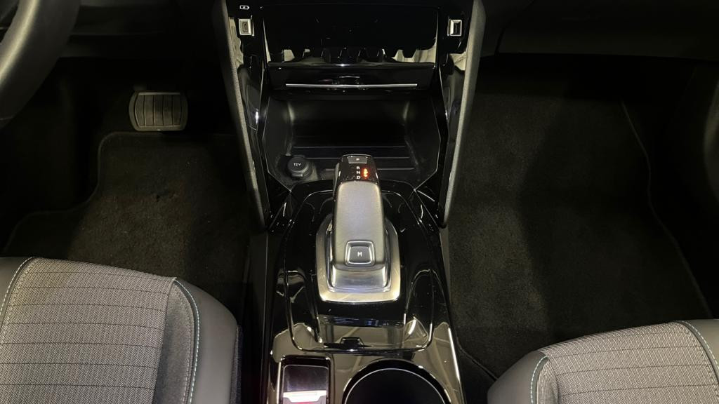 PEUGEOT 2008 1.2i PureTech 12V S&S - 130 - EAT8  Allure