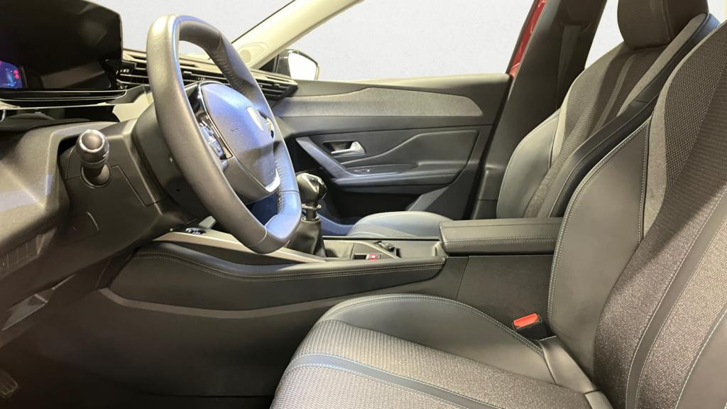 Nouvelle PEUGEOT 308 1.2i PureTech 12V S&S - 130  Allure