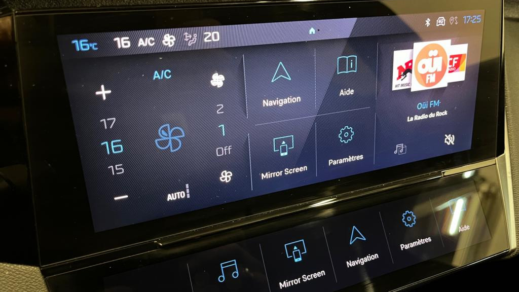 Nouvelle PEUGEOT 308 1.2i PureTech 12V S&S - 130  Allure