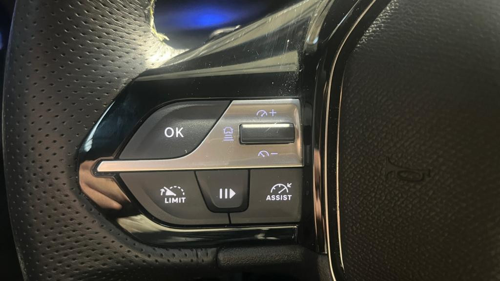 Nouvelle PEUGEOT 408  1.6 PHEV - 225 e-EAT8  BERLINE GT 