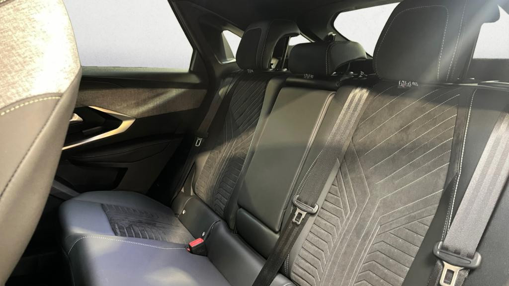 Nouvelle PEUGEOT 3008  1.2i Hybrid - 145 - e-DCS6  III GT 