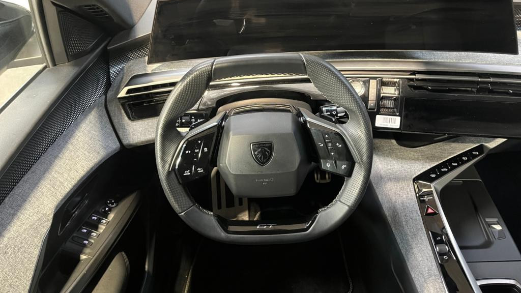 Nouvelle PEUGEOT 3008  1.2i Hybrid - 145 - e-DCS6  III GT 