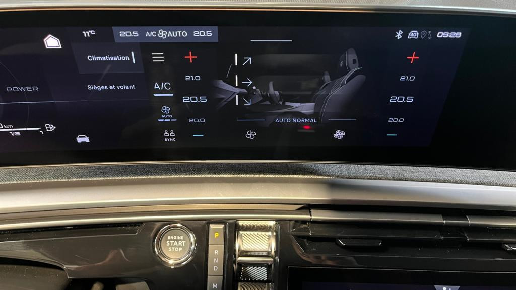 Nouvelle PEUGEOT 3008  1.2i Hybrid - 145 - e-DCS6  III GT 