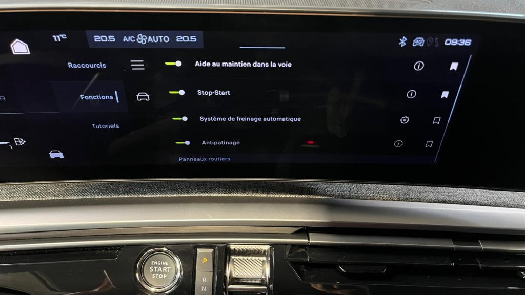 Nouvelle PEUGEOT 3008  1.2i Hybrid - 145 - e-DCS6  III GT 