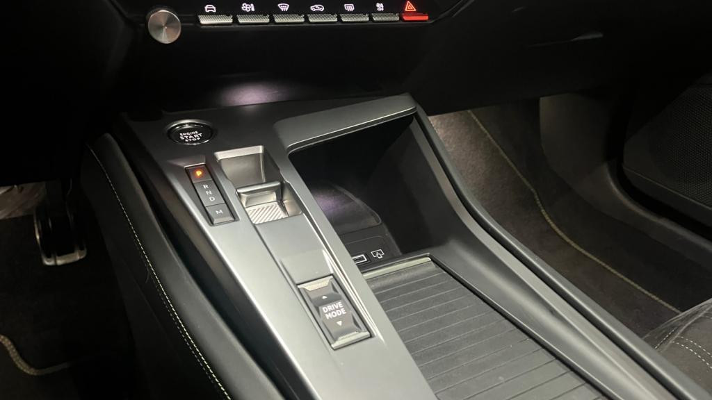 Nouvelle PEUGEOT 308 SW 1.5 BlueHDi S&S - 130 - EAT8  III SW BREAK GT