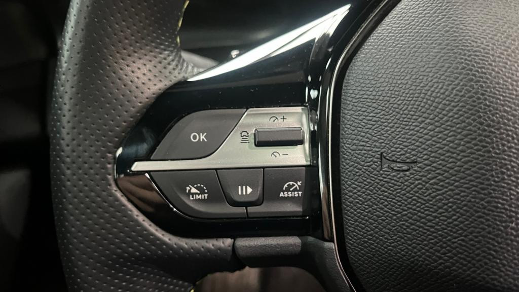 Nouvelle PEUGEOT 308 SW 1.5 BlueHDi S&S - 130 - EAT8  III SW BREAK GT