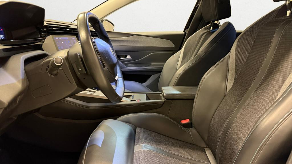 PEUGEOT 308  1.2i PureTech 12V S&S - 130 - EAT8  III BERLINE Allure Pack 