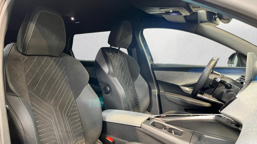 Nouvelle PEUGEOT 5008  1.2i Hybrid -145 - e-DCS6  III 2024 GT 