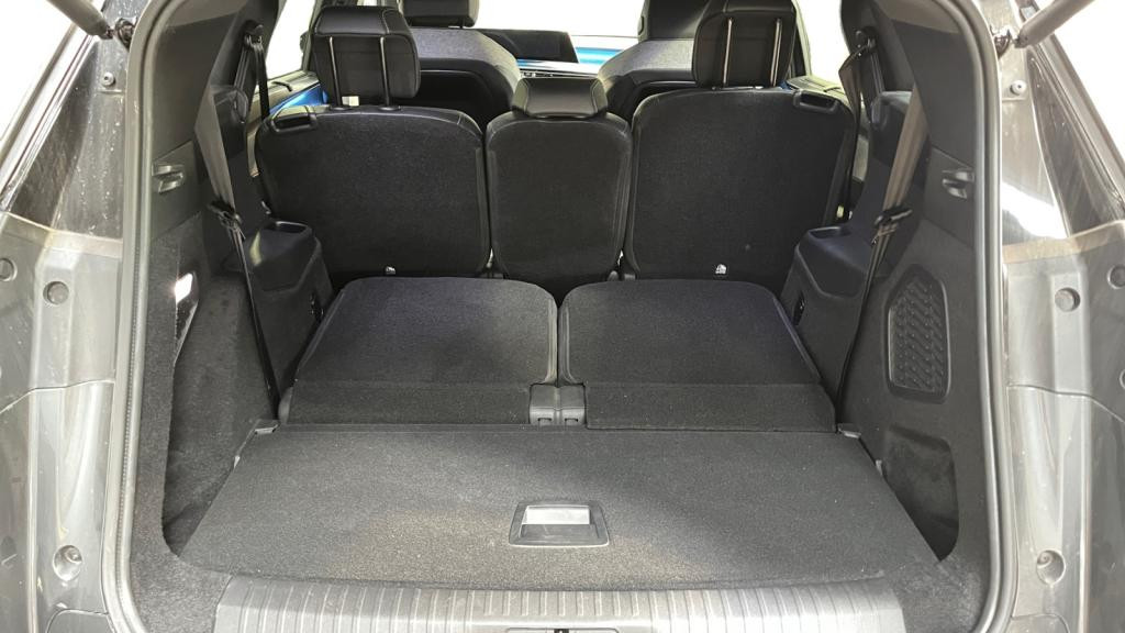 Nouvelle PEUGEOT 5008  1.2i Hybrid -145 - e-DCS6  III 2024 GT 