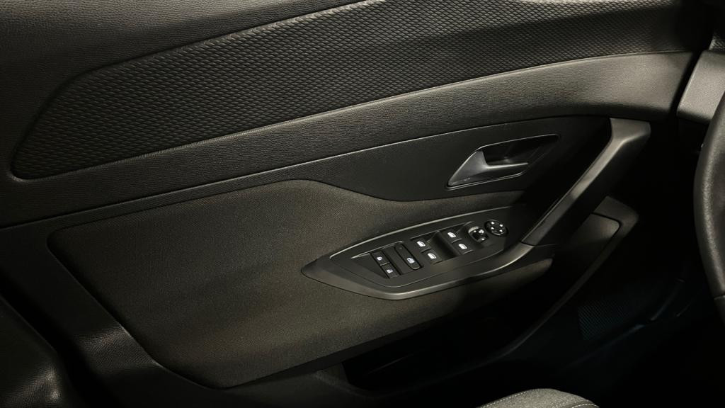 Nouvelle PEUGEOT 308  1.5 BlueHDi S&S - 130 - EAT8  III BERLINE Active Pack