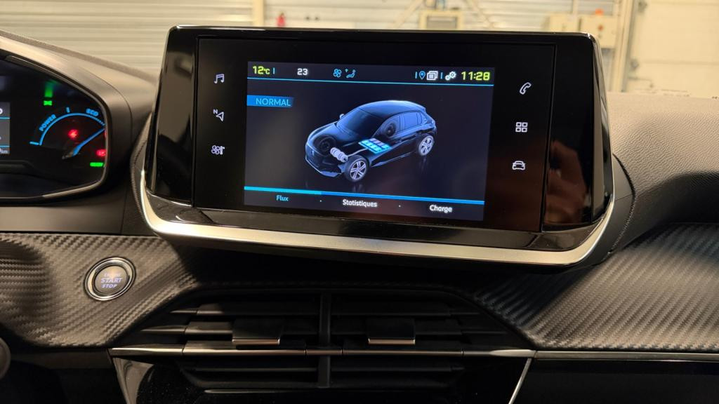 PEUGEOT 208 e- - 136  II BERLINE Active Pack