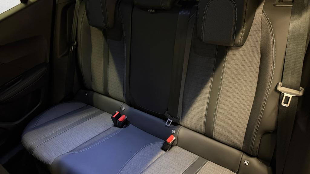 PEUGEOT 2008  1.2i PureTech 12V S&S - 100  II Allure Pack