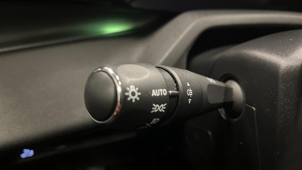 Nouvelle PEUGEOT 308 SW 1.5 BlueHDi S&S - 130 - EAT8  III SW BREAK GT 