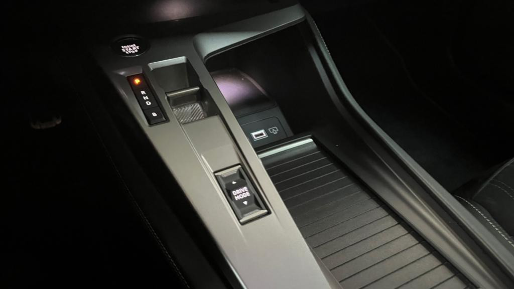 Nouvelle PEUGEOT 408  1.6 PHEV - 225 - e-EAT8  BERLINE GT 