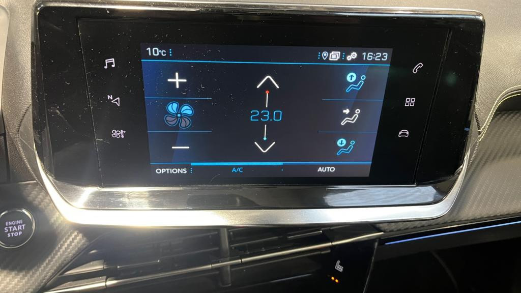 PEUGEOT 208  1.2i PureTech 12V S&S - 100 - BV EAT8  II 2019 BERLINE GT 