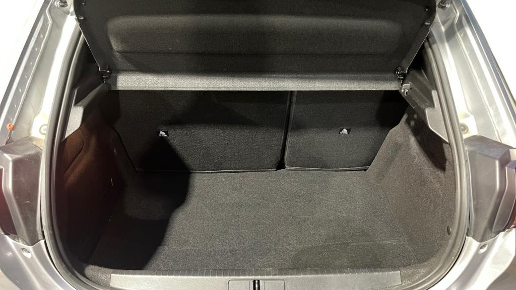 PEUGEOT 208  1.2i PureTech 12V S&S - 100 - BV EAT8  II 2019 BERLINE GT 