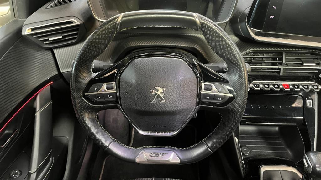 PEUGEOT 208 BlueHDi 100 II GT - Toit Panoramique - Sièges Chauffants - Entretien Complet