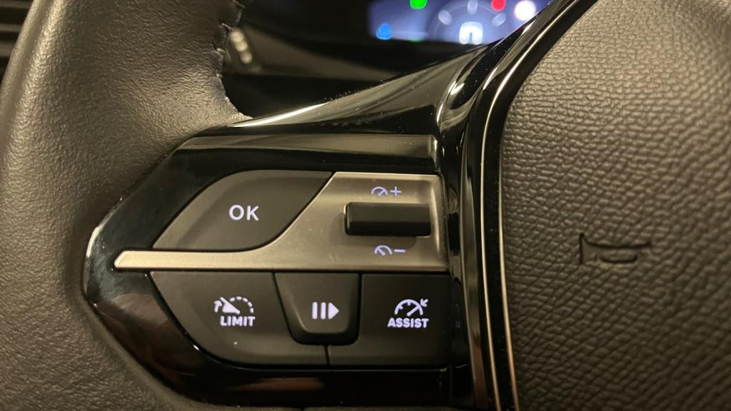 Nouvelle PEUGEOT 308 SW PureTech 130 III SW BREAK Active Pack  - Pack Drive Assist - Pack Safety