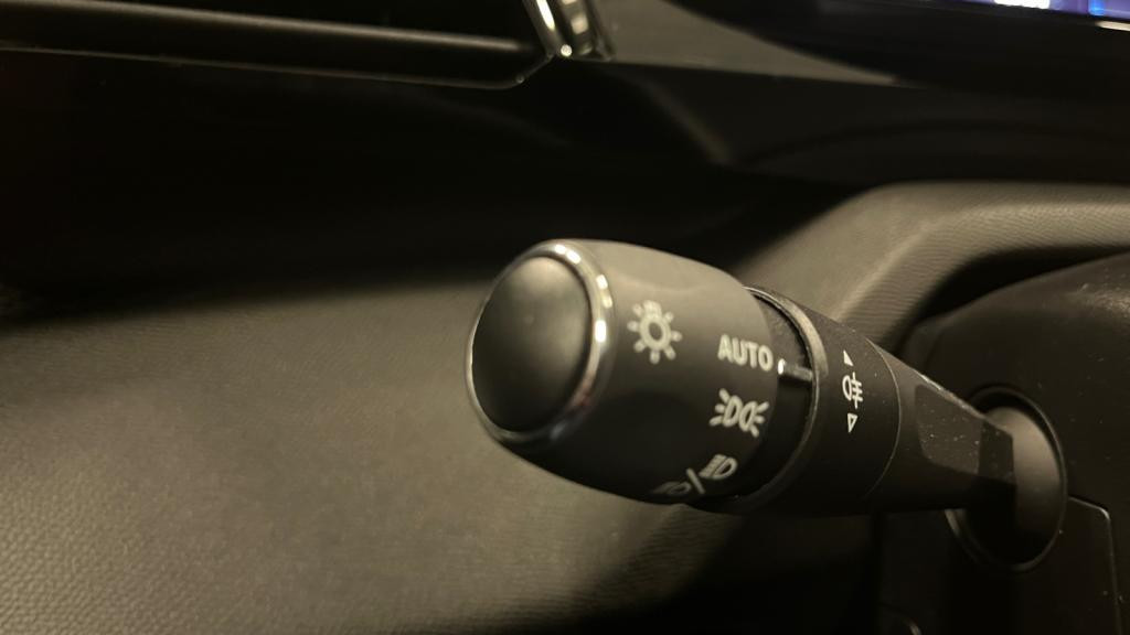 Nouvelle PEUGEOT 308 SW PureTech 130 III SW BREAK Active Pack  - Pack Drive Assist - Pack Safety