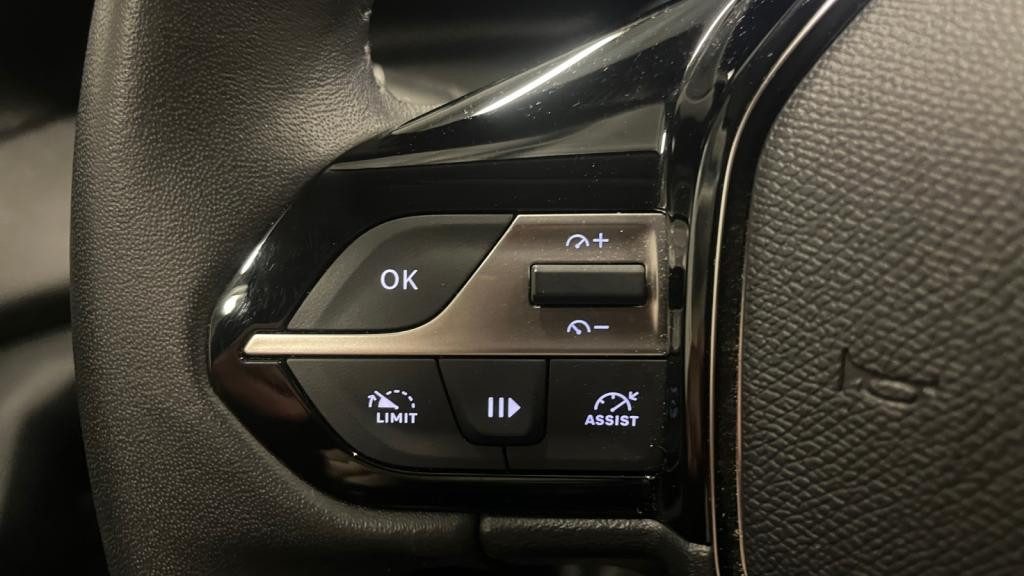 Nouvelle PEUGEOT 308 SW 1.2i PureTech 12V S&S - 130  III SW BREAK Active Pack