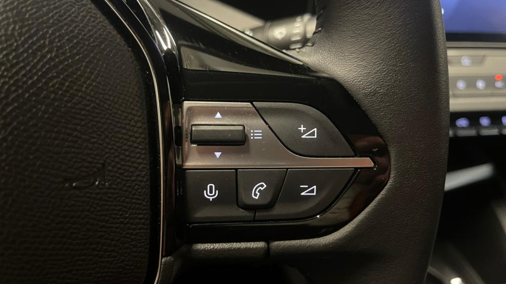 Nouvelle PEUGEOT 308 SW 1.2i PureTech 12V S&S - 130  III SW BREAK Active Pack