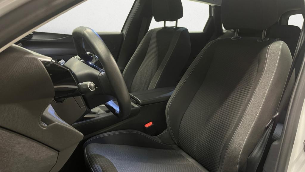 Nouvelle PEUGEOT 308 SW 1.2i PureTech 12V S&S - 130  III SW BREAK Active Pack