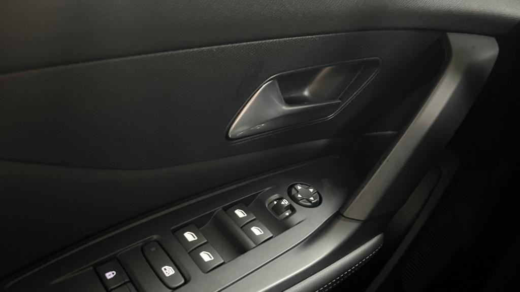 Nouvelle PEUGEOT 308  1.5 BlueHDi S&S - 130 - EAT8  III BERLINE Allure