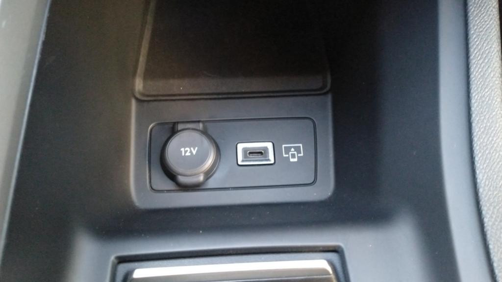 Nouvelle PEUGEOT 308  1.5 BlueHDi S&S - 130 - EAT8  III BERLINE Allure