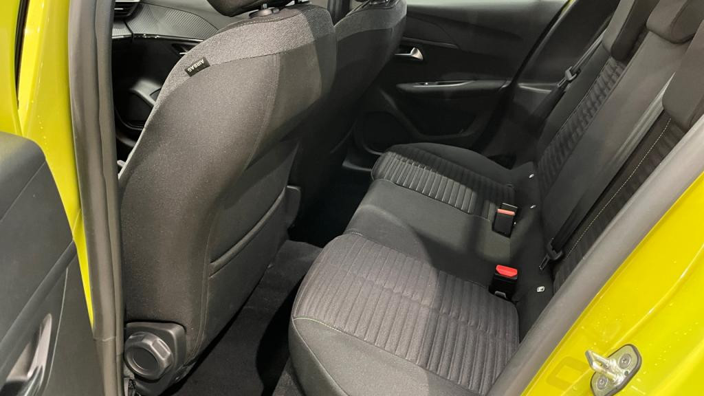 Nouvelle PEUGEOT 208 PureTech 100 II Active - Pack Navigation