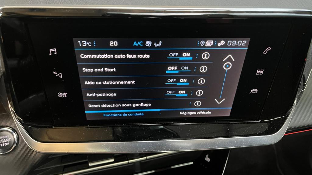 PEUGEOT 208  1.5 BlueHDi 100 II GT - Toit Panoramique